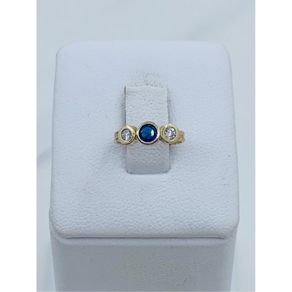 10k Solid Gold Ring tiny charm or baby ring size 1 ❤️ Blue